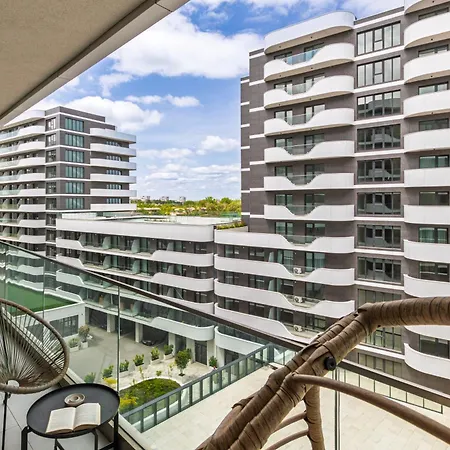 Sunset Light In Odyssey Pool & * Năvodari