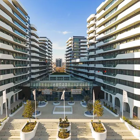 Daire Sunset Light In Odyssey Pool & Navodari